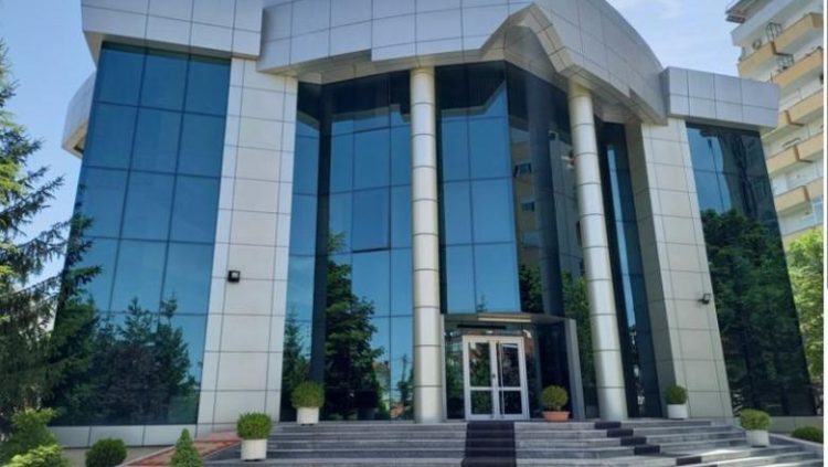 Favorizuan në 20 raste ndërtuesit me taksën e infrastrukturës, Prokuroria çon në gjyq drejtoreshën dhe përgjegjësin e Urbanistikës së Bashkisë Korçë