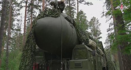 Rrezik për sigurinë globale, gjenden 1 mijë fuçi me mbetje bërthamore në Atlantik