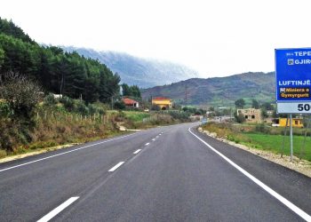 I dehur në rrugën Gjirokastër-Tepelenë, arrestohet shoferi i autobusit