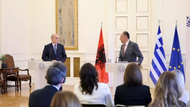 Vizita në Athinë, Ministri i Jashtëm Gerapetridis: Igli Hasani është me origjinë greke: Flet gjuhën tonë!