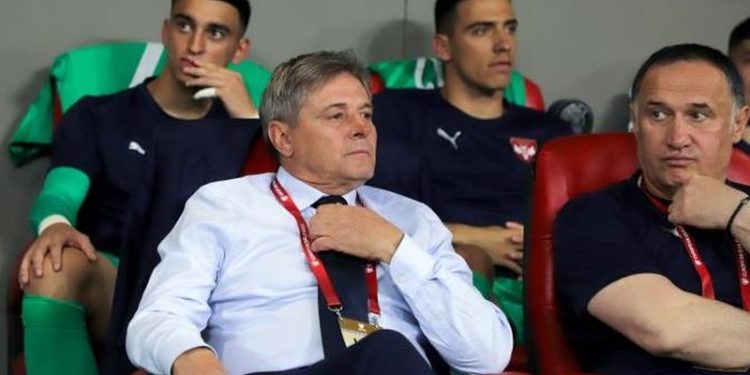 Trajneri serb: Përgëzoj tifozët shqiptarë, atmosferë fantastike që do doja ta kishim edhe ne