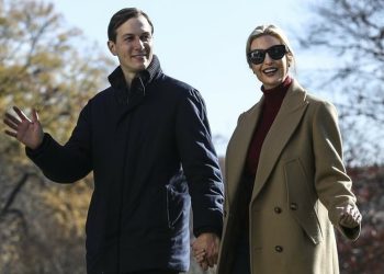 Media greke: Ishulli i Sazanit, që Greqia ia fali Shqipërisë, do tërheqë miliarderët e botës pas projektit të familjes Trump