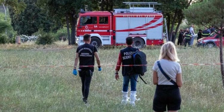 Nënë e bijë gjenden të vdekura, autori arrestohet në Greqi