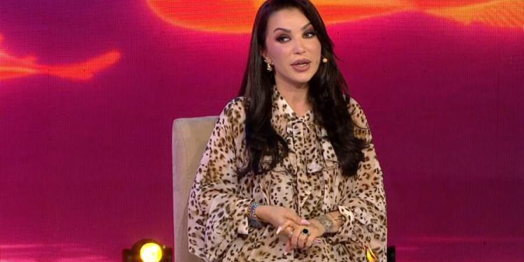 Roza Lati flet për lidhjen me Xhonatan Islamin: Që nga ajo ditë, s’jemi ndarë më