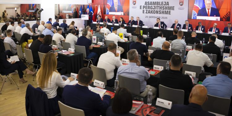 Mbahen punimet e Asamblesë së Përgjithshme të FSHF-së, anëtarët marrin vendime të rëndësishme & miratojnë raportet financiare