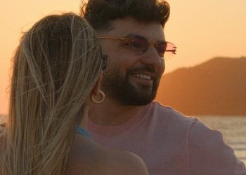 Olsi Bylyku ndan foto me partneren në perëndim, por diçka tjetër tërhoqi vëmendje