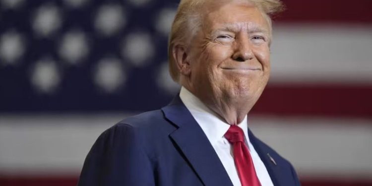 “Njerëz të sëmurë”, Donald Trump hedh poshtë raportet për një marrëveshje 30 miliardë dollarëshe me Iranin