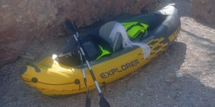 U bllokuan në det nga moti i keq në Himarë, Policia Kufitare shpëton çiftin nga Tirana