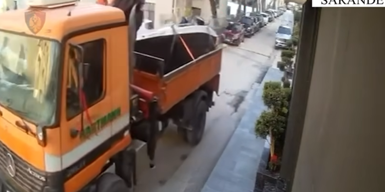 Goditet në Sarandë grupi që vidhte mjete lundruese në Korfuz, 1 i arrestuar, 3 në kërkim (VIDEO)