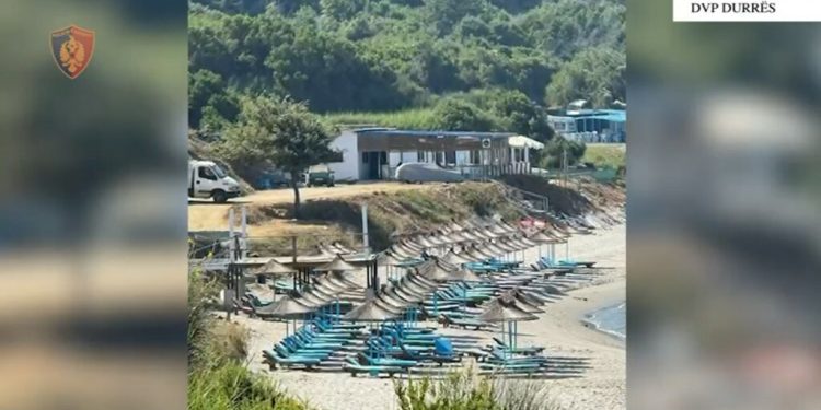 Lirimi i plazheve publike, sekuestrohen 170 çadra në Durrës, procedohen 6 persona