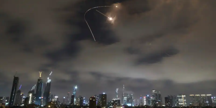 Irani sulmoi bazat amerikane, reagon Katari: Nuk ka viktima