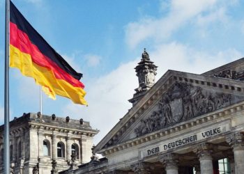 Deutsche Welle: Po ikin shqiptarët? Shikoni çfarë ndodh me Gjermaninë?