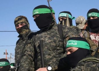 Shërbimi i Sigurisë së Izraelit çmonton një grup të Hamasit në Bregun Perëndimor, mbi 60 arrestime dhe 22 armë të sekuestruara