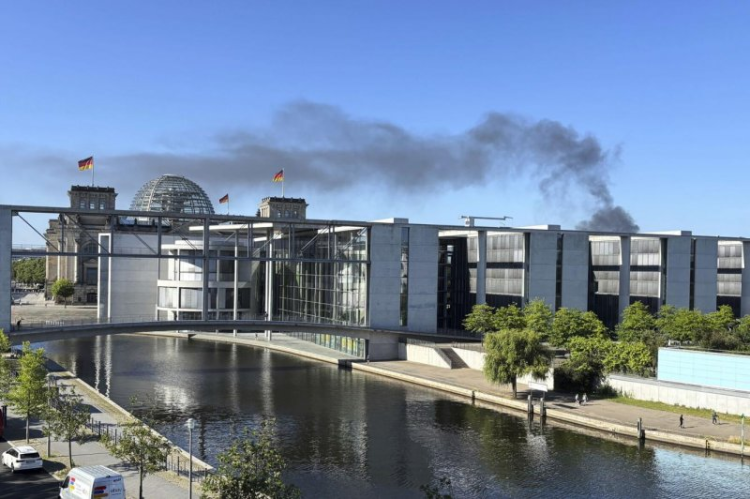 Pranë selisë së CDU, tre shpërthime të fuqishme në mes të Berlinit