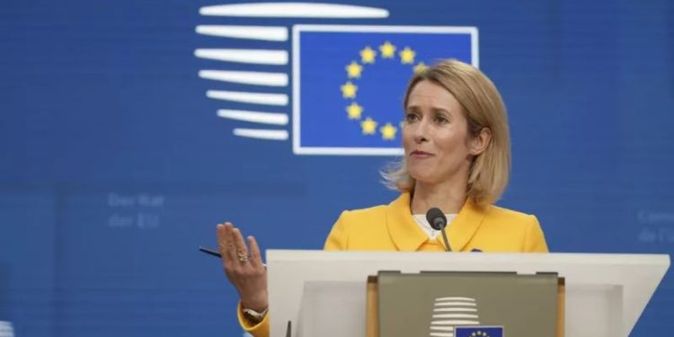 BE paralajmëron: Mbyllja e ngushticës së Hormuzit do i dëmtonte të gjithë