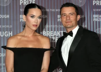 “Dua të vërtetën”/ Katy Perry shton dyshimet, a po flet për krizën me Orlando Bloom?