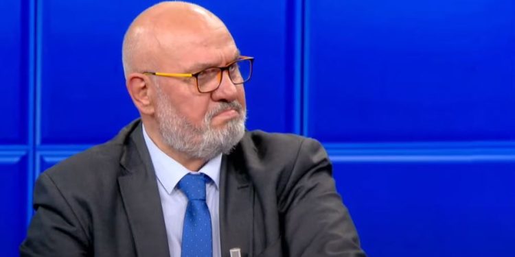 Meta mbetet brenda, avokati Petraj: Akuzat ndaj ish presidentit, të rënda