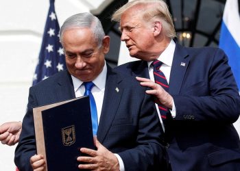 Reuters/ Ja sesi Trump shantazhoi prokurorët izraelitë që të heqin dorë nga akuzat ndaj Kryeministrit Netanyahu