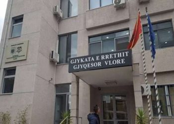 Tenton të grabisë 1500 m2 tokë në Qeparo, 65-vjeçari ‘shpik’ gjyq për pronën! Falsifikoi edhe vulën e gjykatës