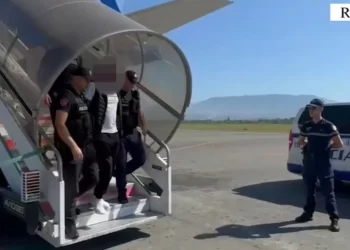 Vrasje me paramendim dhe trafik droge, ekstradohen nga Greqia dhe Franca dy shqiptarët