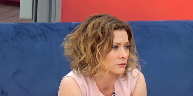 Prekëse! Egla Ceno rrëfen momentet e vështira: Mami pësoi ishemi