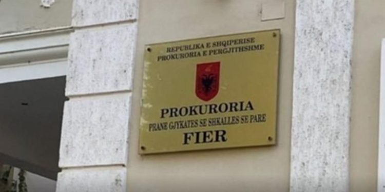 Sekuestrohen 276 ha tokë në Fier, Prokuroria: U përftua me dokumente të falsifikuara, vendimi u firmos në ditë pushimi