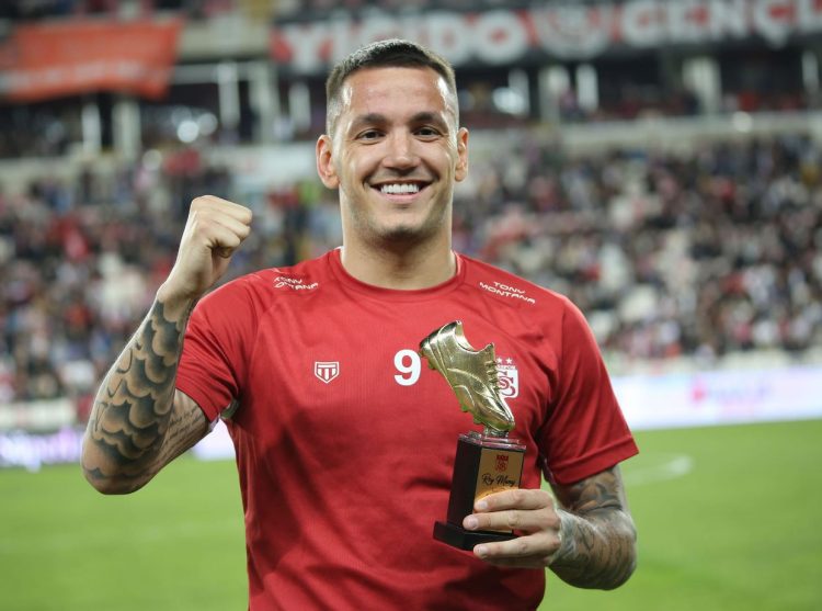 Ankand për Rey Manaj, 3 skuadra të Superligës turke në ndjekje të bomberit kuqezi