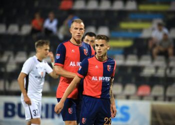 Tek goditje dhe 4 tifozë letonez që festojnë, Vllaznia bie në Elbasan, zhgënjim kuqeblu