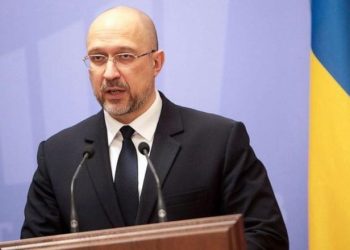 Jep dorëheqjen kryeministri i Ukrainës