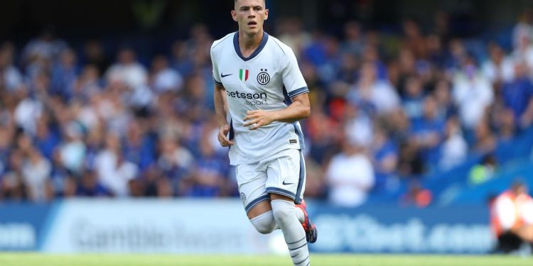 Oferta e Fiores për Asllanin, “zgjohen” edhe ekipet e tjera, Inter “fërkon” duart