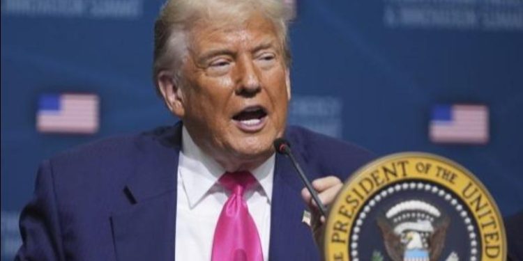 Nga super raketat për Kievin te sanksionet për Rusinë, si i ndryshoi Trump qëndrimet për luftën në Ukrainë