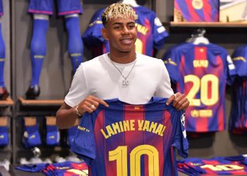 Fenomeni Yamal, në 48 orë shiten 700 mijë fanella, Barça fiton shifra të frikshme