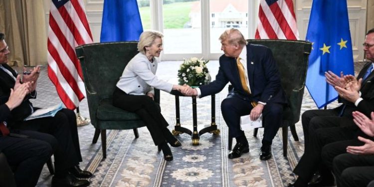 Cilët janë fituesit dhe humbësit në marrëveshjen tregtare SHBA-BE?