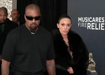 Postimi i çuditshëm i Kanye West pas mesazhit shqetësues nga Bianca Censori
