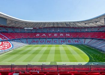 Tifozët e Bayern për rekord, shiten biletat për ndeshjet në “Allianz Arena”