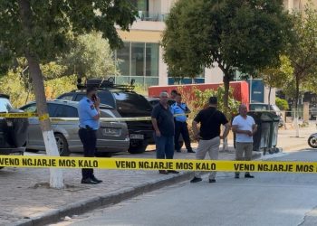 Tronditet Saranda/ Dy të plagosur me armë, policia në kërkim të autorëve (Emrat)