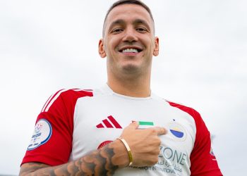 Rey Manaj bëhet “sheik”, firmos një super kontratë, zbulohen detajet (VIDEO)