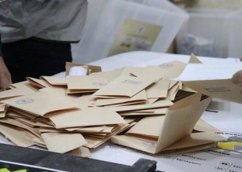Rinumërimi në Fier, “nami” me votat e “trafikuara”. Ceno Klosi kishte rreth 1 mijë më tepër, Zegjineja 60 më pak