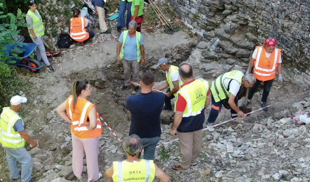 Rifillojnë gërmimet arkeologjike në Kalanë e Gjirokastrës