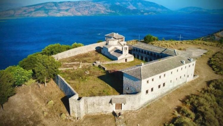 Manastiri i Shën Gjergjit në Ksamil, një destinacion mbresëlënës