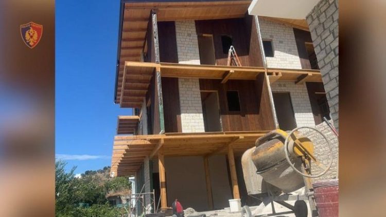 Ndërtoi hotel 3 kate pa leje, arrestohet i riu