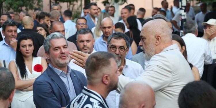 “Ndërhyrja e Ramës në Bashkinë e Vlorës zhbën ndarjen ligjore të pushteteve”