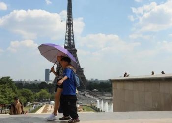 Situatë e rëndë nga moti i nxehtë në Francë, mbyllen mbi 1300 shkolla