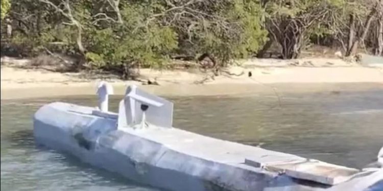 Mund të transportojë 1.5 ton kokainë, kapet droni nëndetës i përdorur nga narkotrafikantët