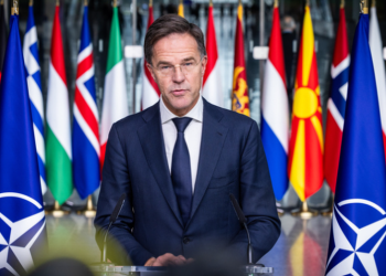 Shefi i NATO-s zbuloi si do të nisë Lufta e III Botërore, reagon Rusia: Ke ngrënë shumë kërpudha magjike holandeze!