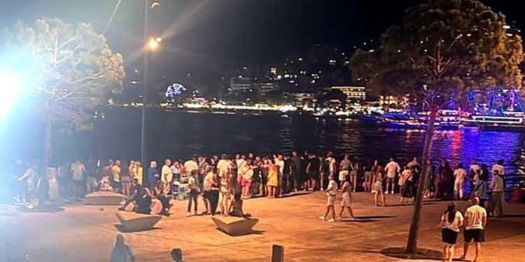 Çudira nga Saranda! Hidhet në det për t’i shpëtuar policisë, arrestohet nga kufitarët me skaf