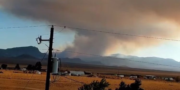 Zjarr i madh pranë “Zonës 51” në Nevada, shpërthejnë teoritë konspirative