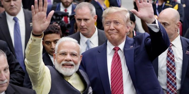 Bota po drejtohet nga “pleqtë”