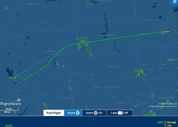 Tmerr në ajër, avioni me gati 300 persona humbet 460 metra lartësi, dhjetëra të plagosur