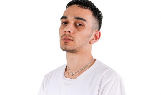 Pas ndarjes, Buta nis histori të re dashurie